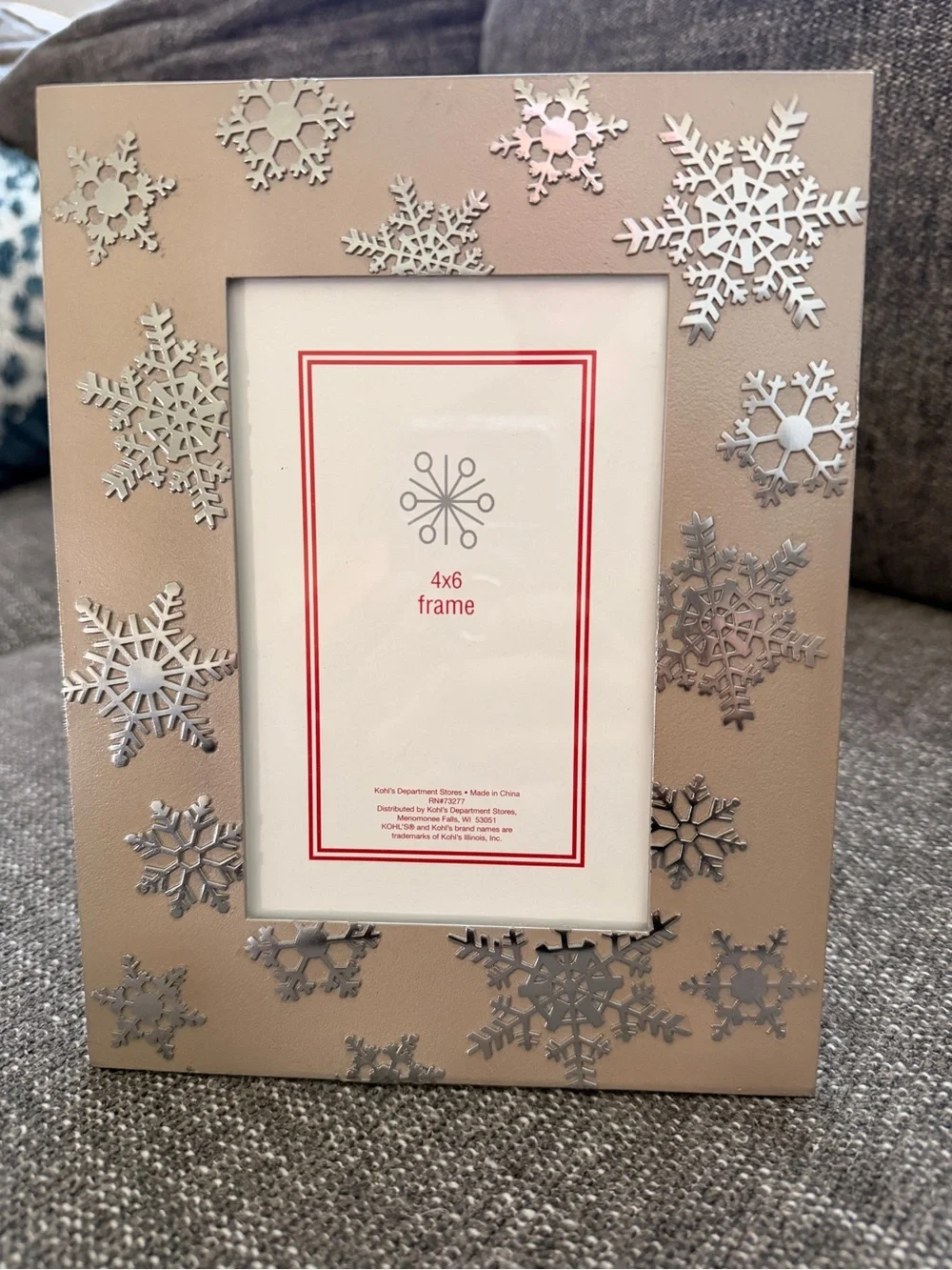 Beige Holiday Snowflake 4x6 Photo (6.5x8.5) Frame